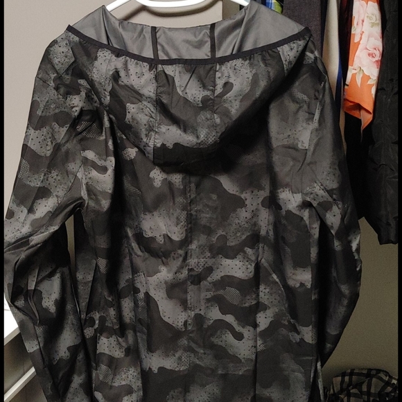 Running wind jacket. - Picture 4 of 4